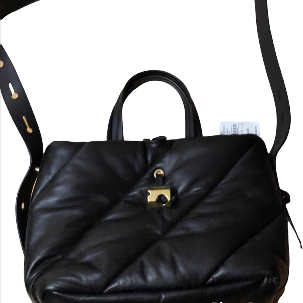 NWT ! OFF-WHITE NAILED ZIPPED BLACK TOTE RETAILS $2020 + TAX !